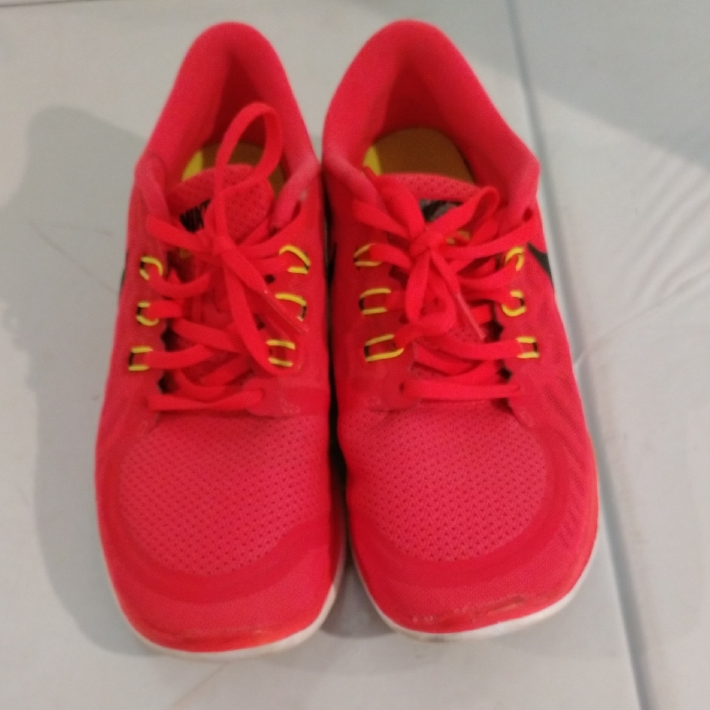 Nike Free 5.0 Sneaker US Size 7Y Pink/Orange